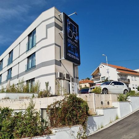 Hotel Jona Podstrana Luaran gambar