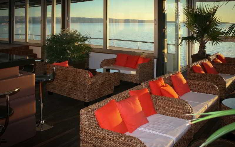 Hotel Jona Podstrana Luaran gambar