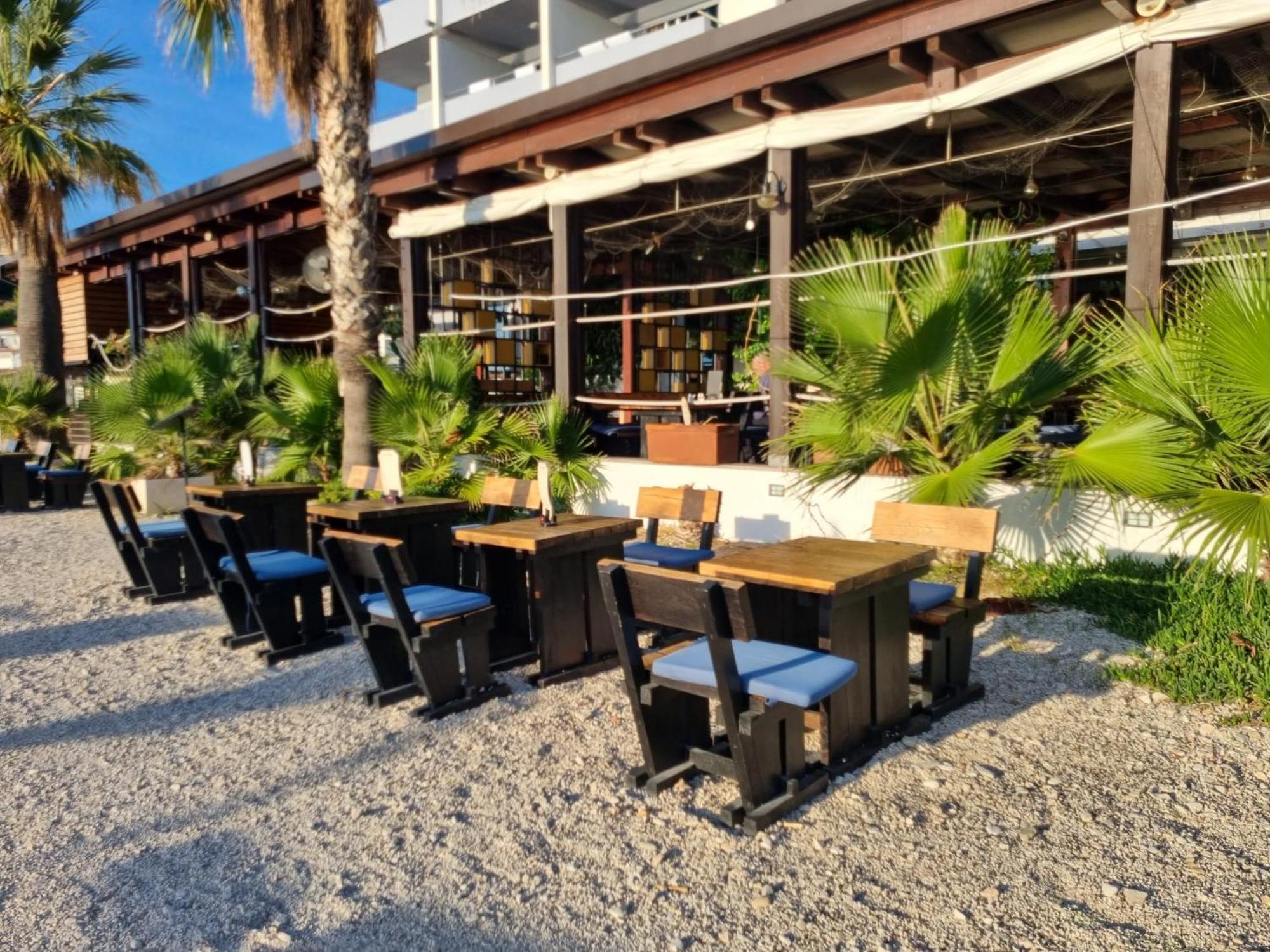 Hotel Jona Podstrana Luaran gambar