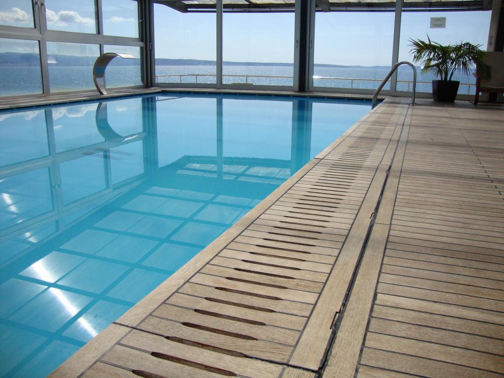 Hotel Jona Podstrana Luaran gambar