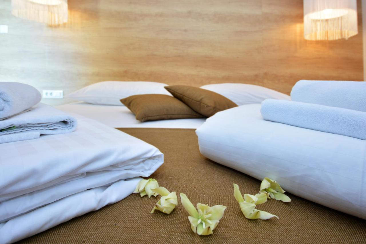 Hotel Jona Podstrana Luaran gambar