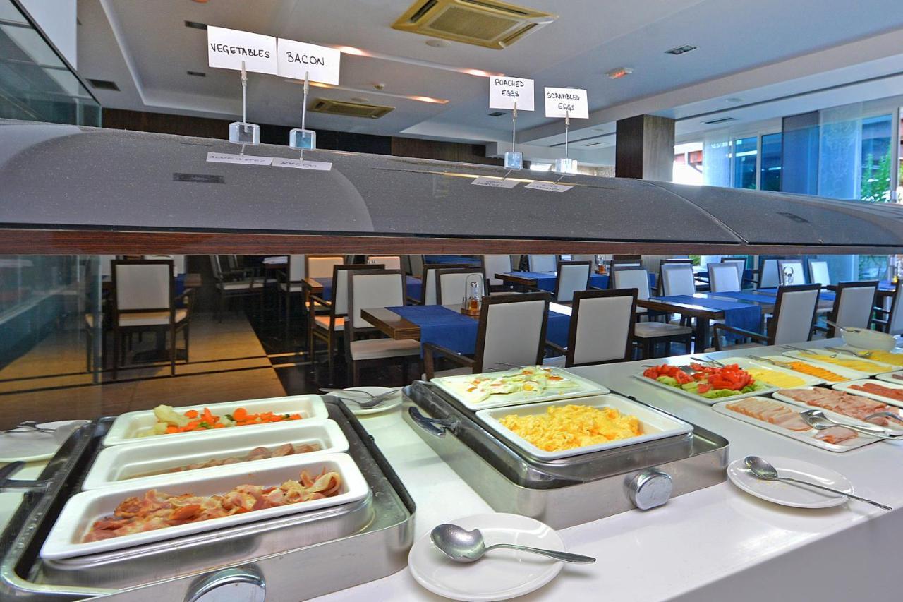 Hotel Jona Podstrana Luaran gambar