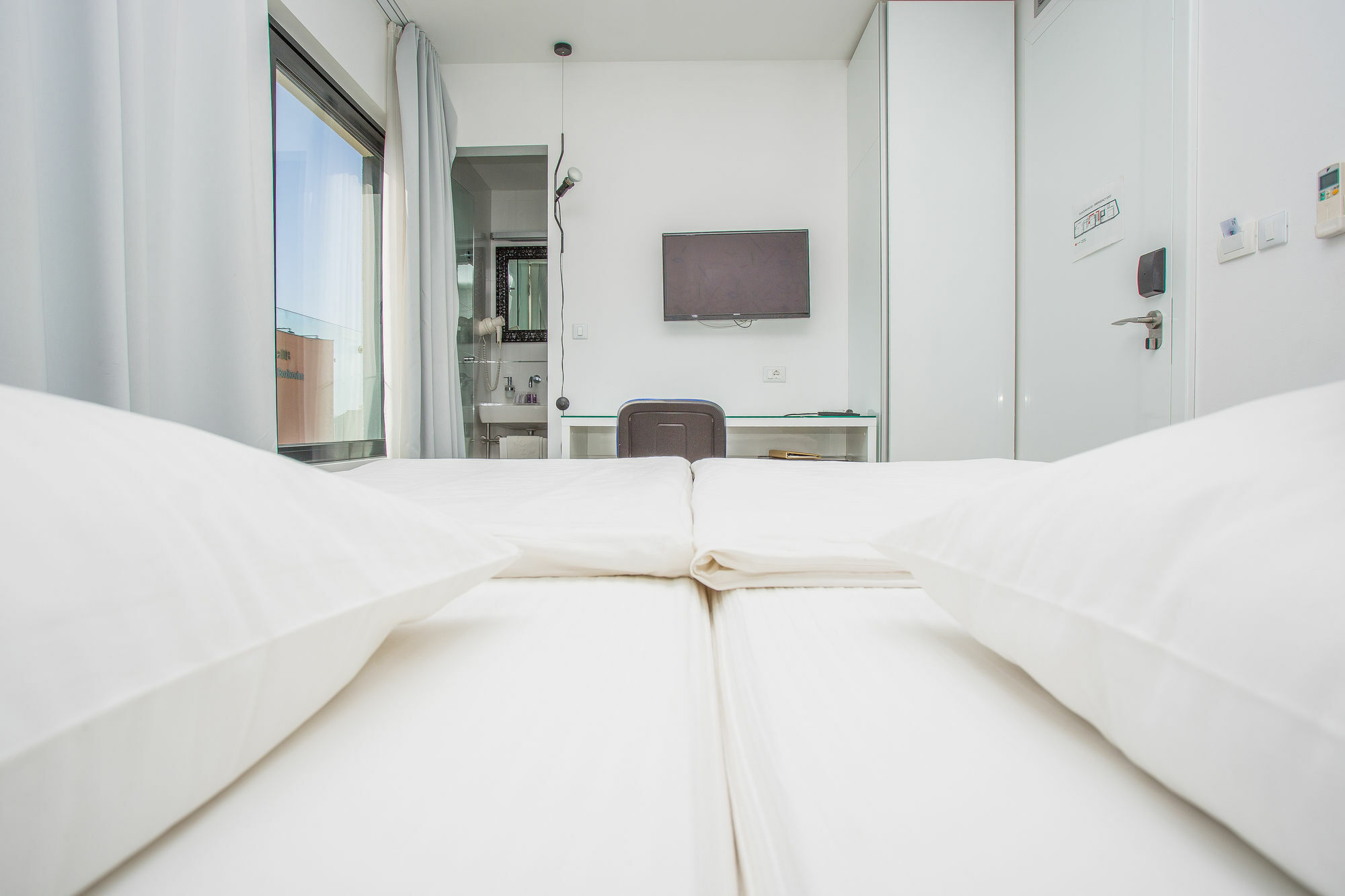 Hotel Jona Podstrana Luaran gambar